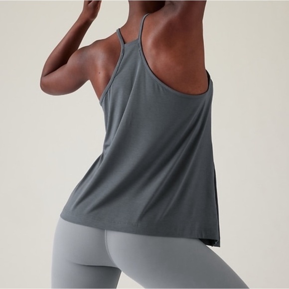 • [Athleta] Explore Tank • - Picture 12 of 13